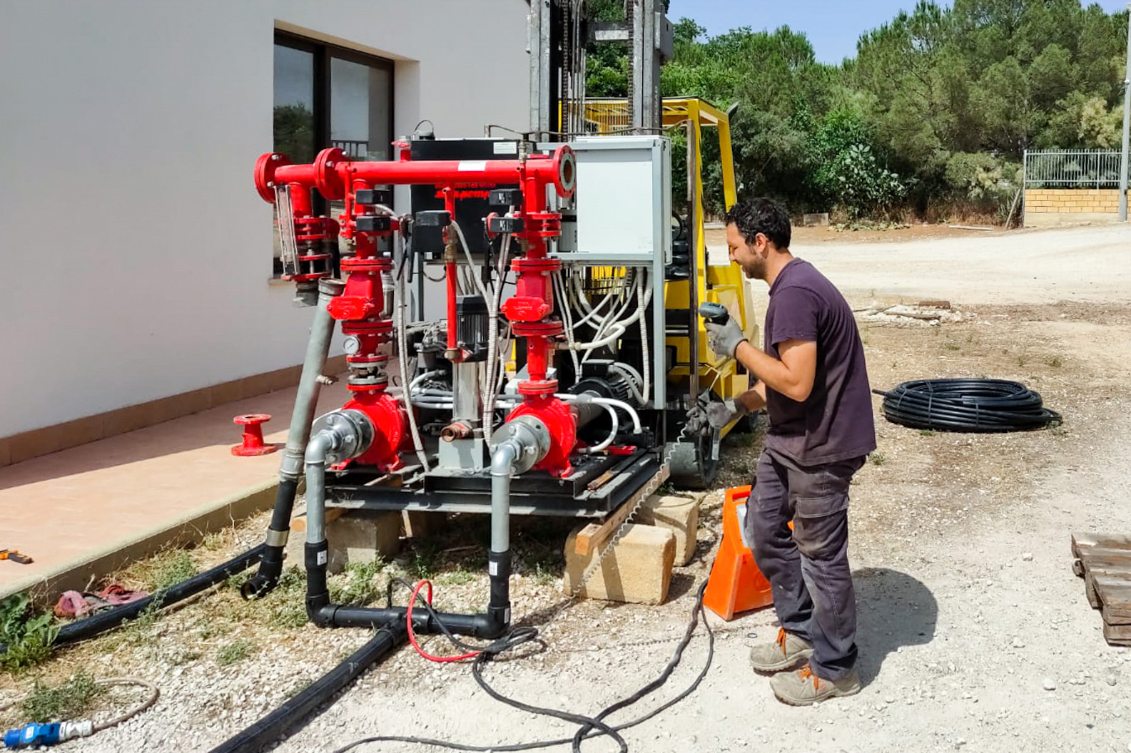 Realizzazione Impianto antincendio presso la Leonardi Services s.r.l. San Cataldo (Caltanissetta - Sicilia)