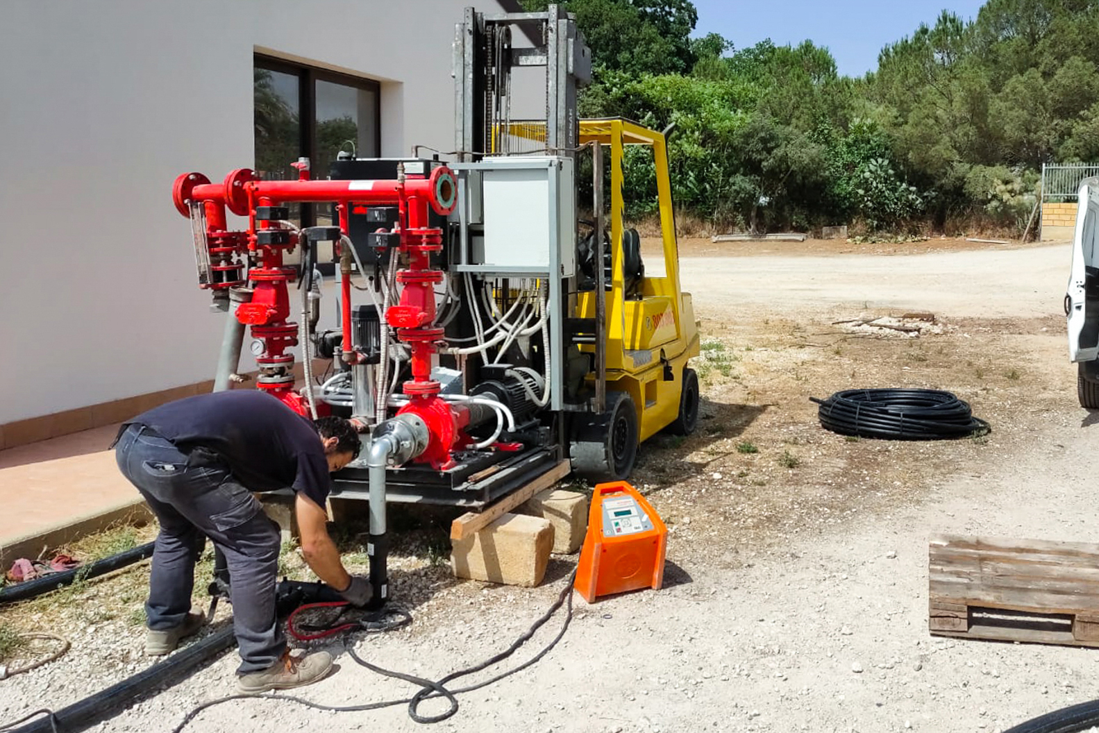 Realizzazione Impianto antincendio presso la Leonardi Services s.r.l. San Cataldo (Caltanissetta - Sicilia)
